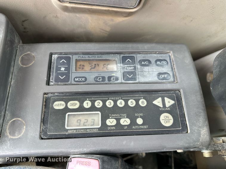 image for item DR3759 2012 Hitachi Zaxis 120-3 excavator