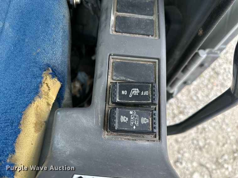 image for item DR3759 2012 Hitachi Zaxis 120-3 excavator