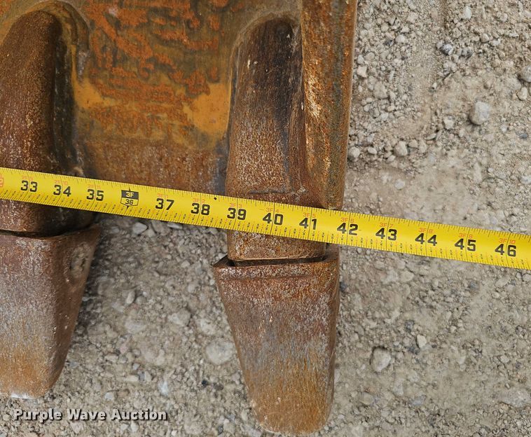 image for item DR3760 2014 Hitachi Zaxis 135 US-5N excavator