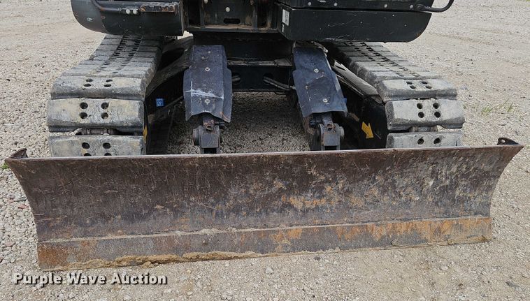 image for item DR3760 2014 Hitachi Zaxis 135 US-5N excavator