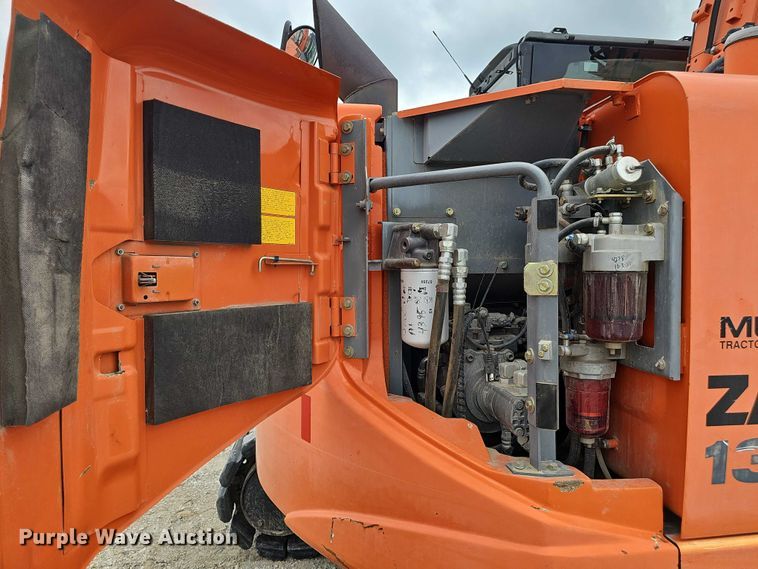 ヨア 2014 Hitachi Zaxis 135 US-5N excavator in Crescent, IA