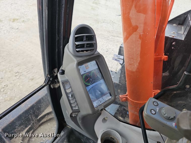 image for item DR3760 2014 Hitachi Zaxis 135 US-5N excavator