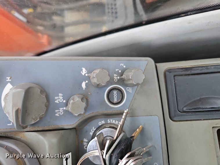 image for item DR3760 2014 Hitachi Zaxis 135 US-5N excavator