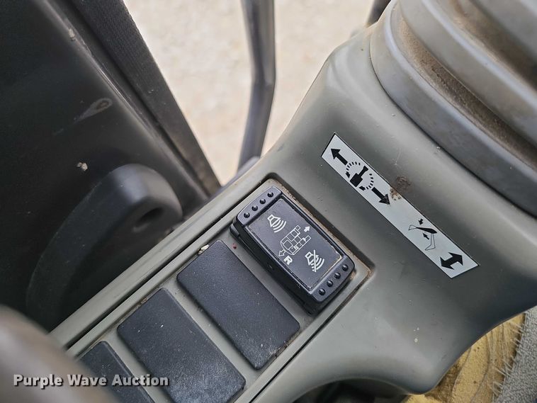 image for item DR3760 2014 Hitachi Zaxis 135 US-5N excavator