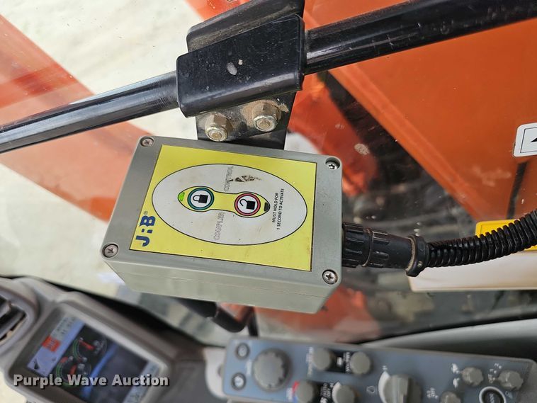 image for item DR3760 2014 Hitachi Zaxis 135 US-5N excavator