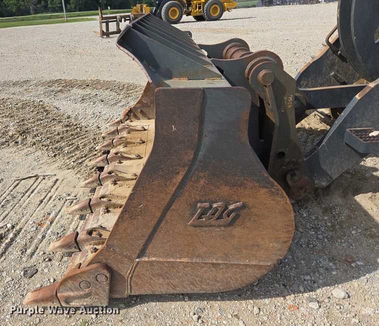 image for item DR3761 2017 John Deere 755K track loader