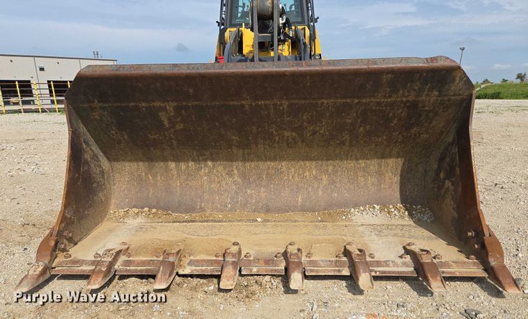 image for item DR3761 2017 John Deere 755K track loader