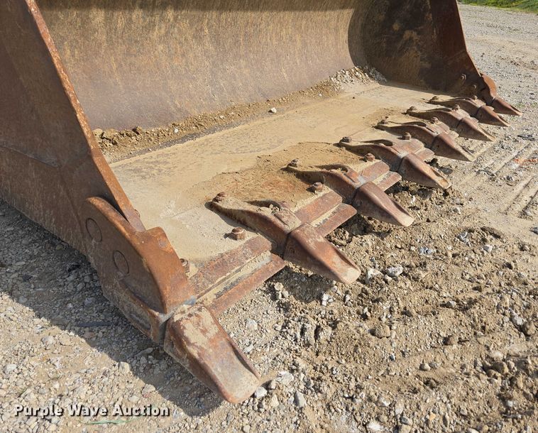 image for item DR3761 2017 John Deere 755K track loader