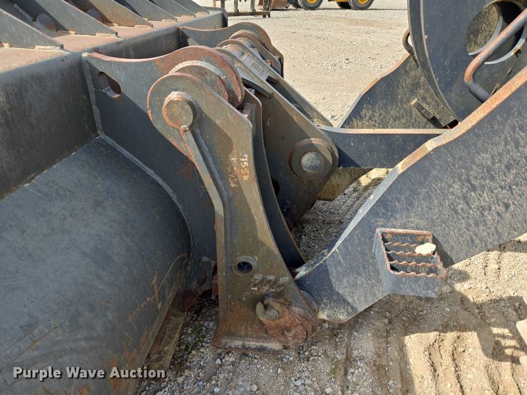 image for item DR3761 2017 John Deere 755K track loader