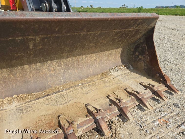 image for item DR3761 2017 John Deere 755K track loader