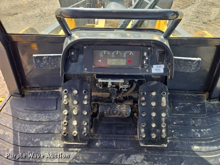 image for item DR3761 2017 John Deere 755K track loader