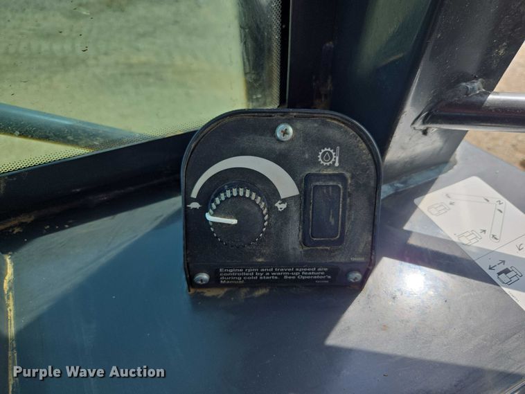 image for item DR3761 2017 John Deere 755K track loader