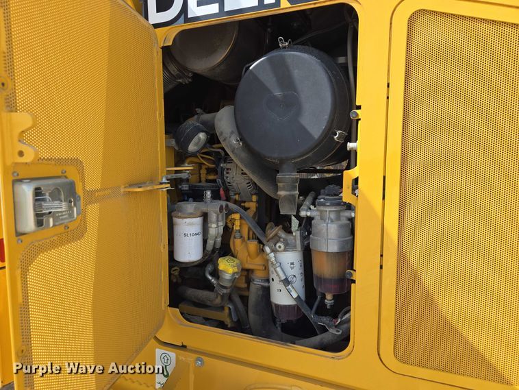 image for item DR3761 2017 John Deere 755K track loader