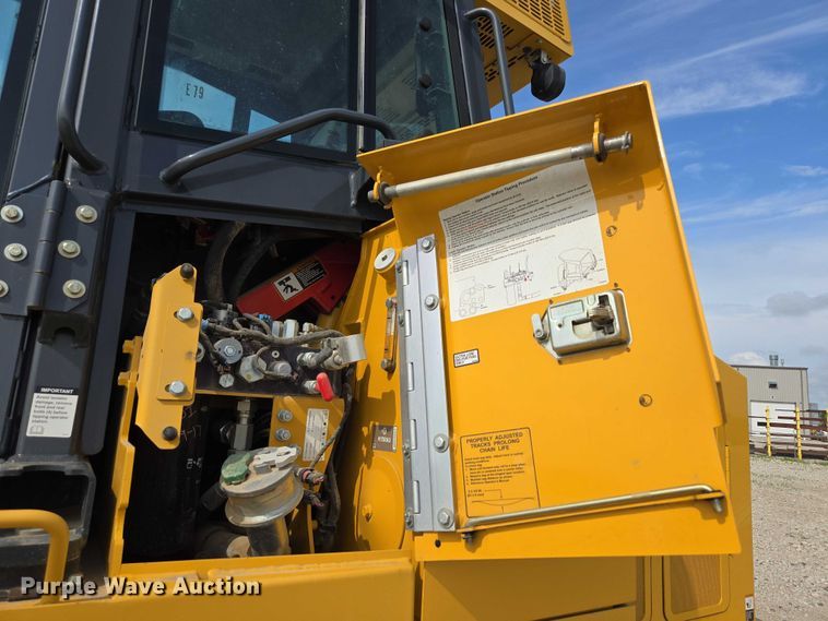 image for item DR3761 2017 John Deere 755K track loader