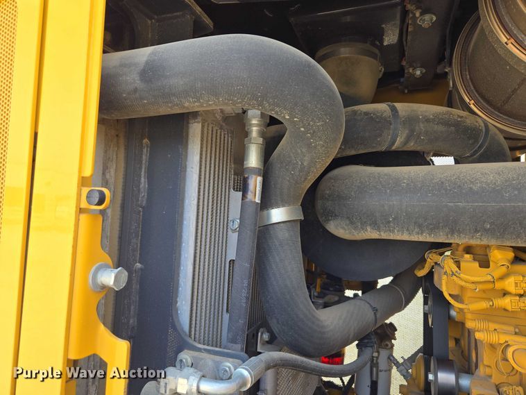 image for item DR3761 2017 John Deere 755K track loader