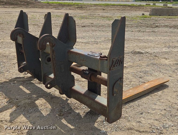 image for item DR3761 2017 John Deere 755K track loader