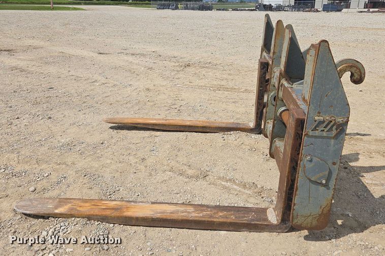 image for item DR3761 2017 John Deere 755K track loader