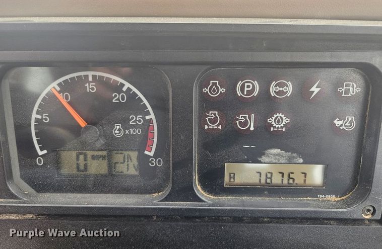 image for item DR3762 2004 Caterpillar 815F soil compactor