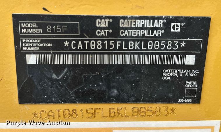 image for item DR3762 2004 Caterpillar 815F soil compactor