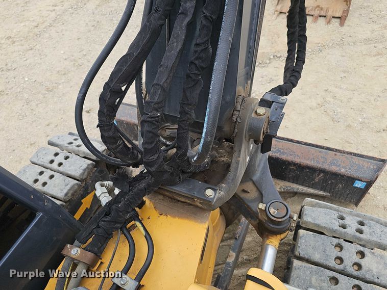 image for item DR3763 2014 John Deere 85G mini excavator