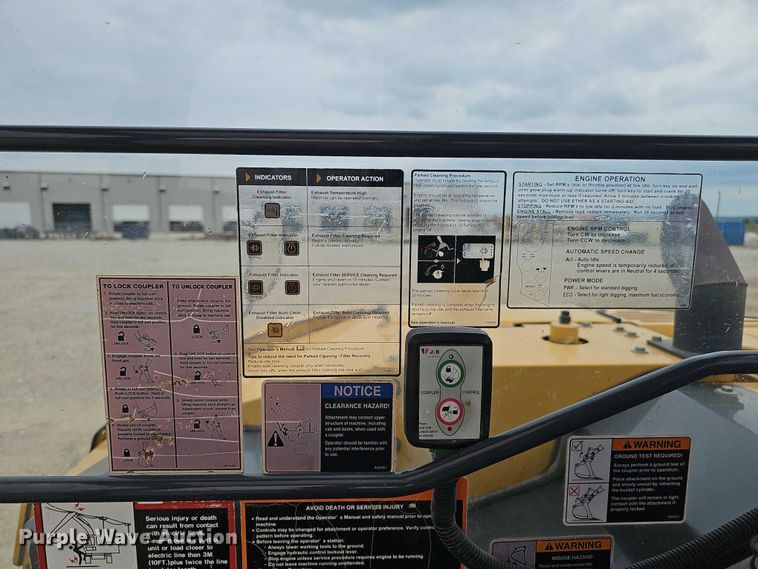 image for item DR3763 2014 John Deere 85G mini excavator