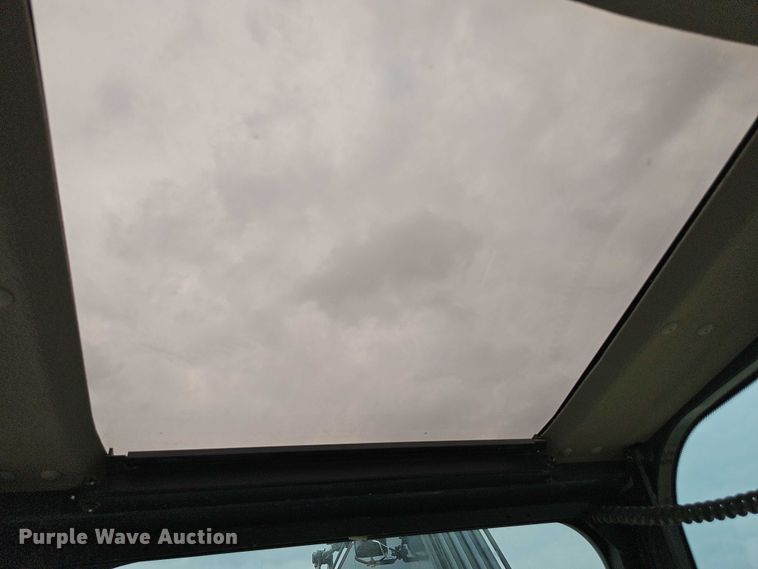 image for item DR3763 2014 John Deere 85G mini excavator