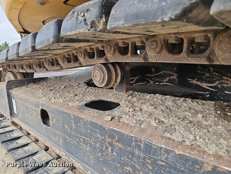 image for item DR3763 2014 John Deere 85G mini excavator