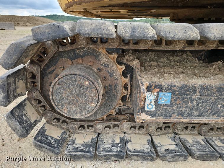 image for item DR3763 2014 John Deere 85G mini excavator