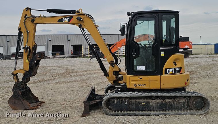 image for item DR3768 2014 Caterpillar 305E CR mini excavator