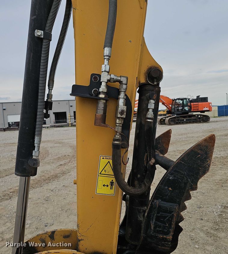 image for item DR3768 2014 Caterpillar 305E CR mini excavator