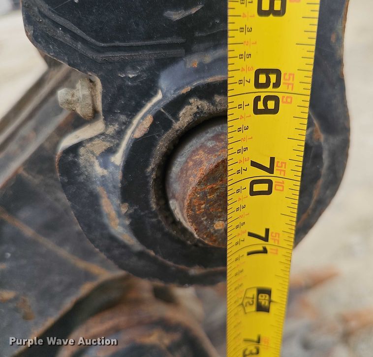 image for item DR3768 2014 Caterpillar 305E CR mini excavator