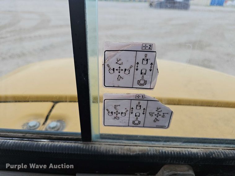 image for item DR3768 2014 Caterpillar 305E CR mini excavator