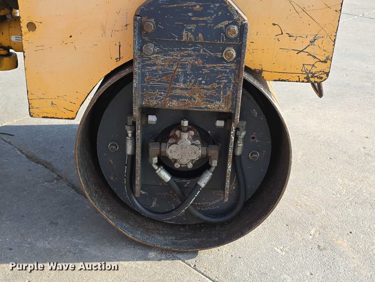 image for item DR3859 Stone Wolf Pac 3100D double drum vibratory roller