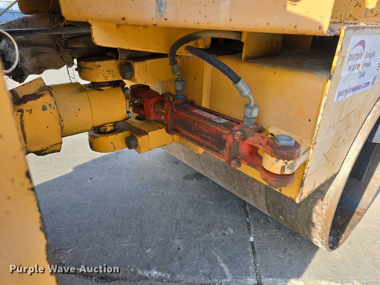 image for item DR3859 Stone Wolf Pac 3100D double drum vibratory roller