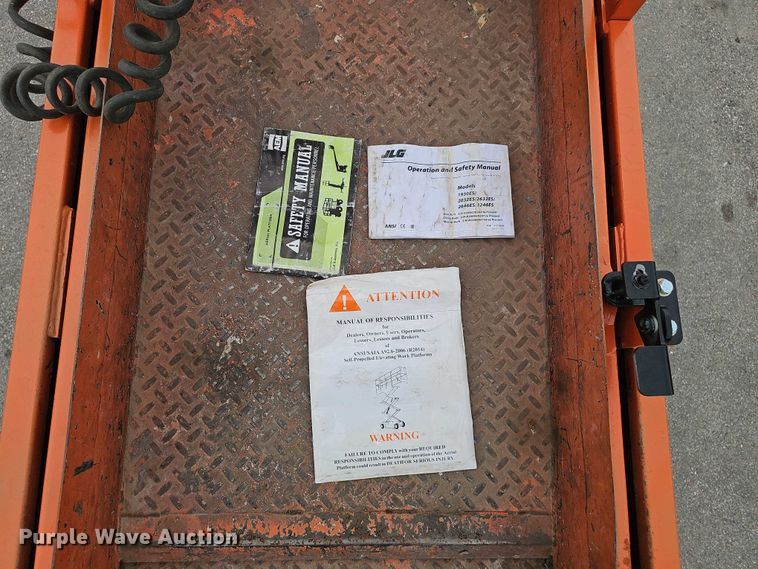 image for item DR3916 2016 JLG 2632ES scissor lift