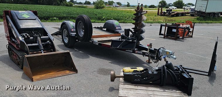 image for item DR3929 2019 Toro Dingo TX-427 compact utility loader