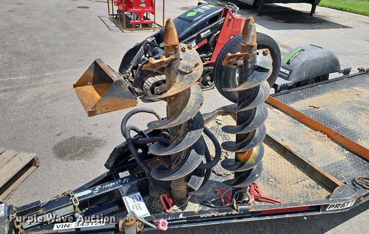 image for item DR3929 2019 Toro Dingo TX-427 compact utility loader