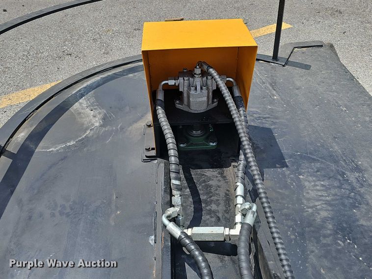 image for item DR3931 2025 GIYI GY-ECA63 skid steer brush mower