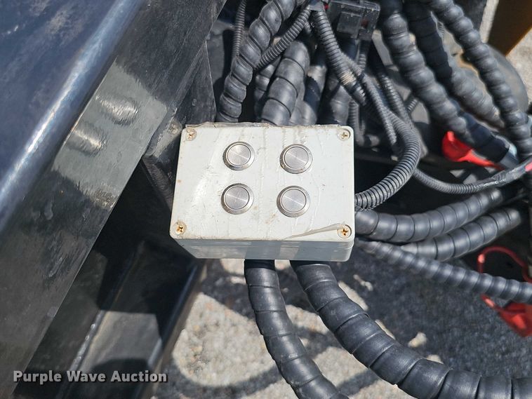 image for item DR3931 2025 GIYI GY-ECA63 skid steer brush mower