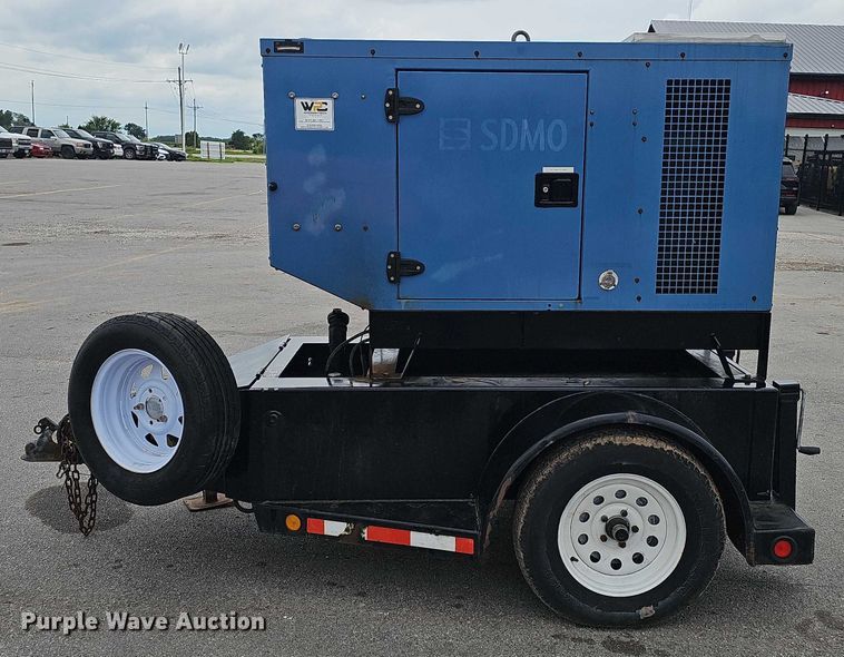 image for item DR3934 2005 SDMO 116UCM generator