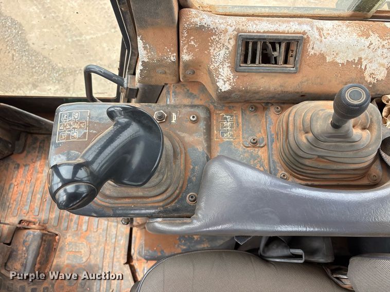 image for item DS3687 2007 Komatsu D31EX-21A dozer