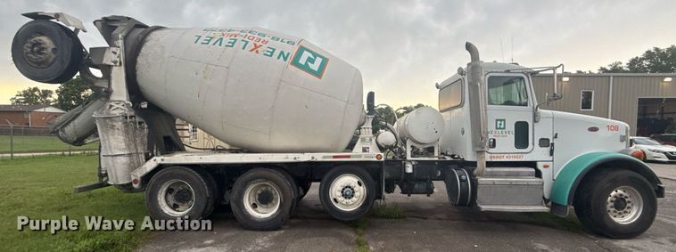 image for item DS3762 2014 Peterbilt 365 ready mix truck