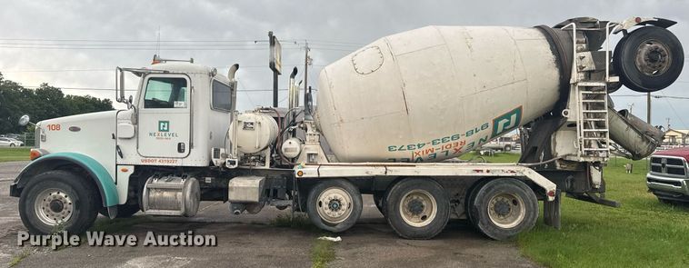 image for item DS3762 2014 Peterbilt 365 ready mix truck