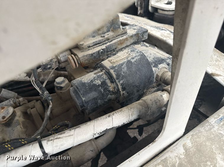 image for item DS3762 2014 Peterbilt 365 ready mix truck