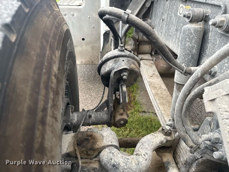 image for item DS3762 2014 Peterbilt 365 ready mix truck