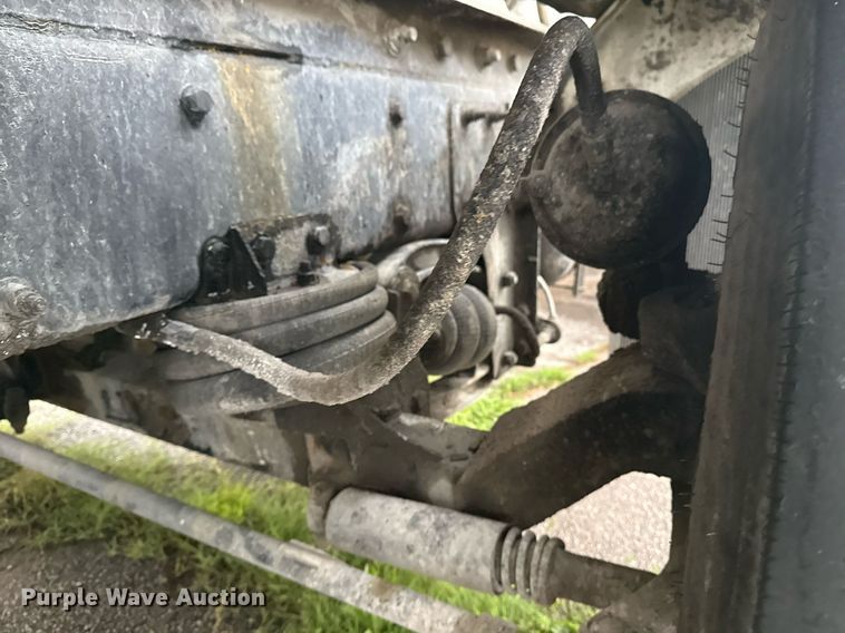 image for item DS3762 2014 Peterbilt 365 ready mix truck