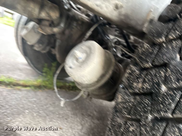 image for item DS3762 2014 Peterbilt 365 ready mix truck