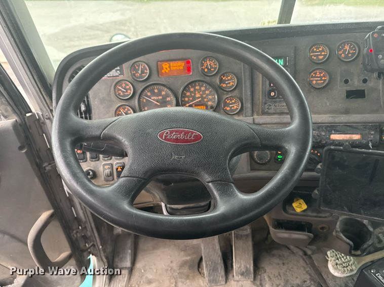 image for item DS3762 2014 Peterbilt 365 ready mix truck