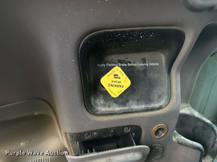 image for item DS3762 2014 Peterbilt 365 ready mix truck