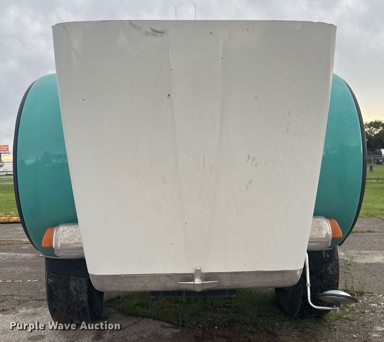 image for item DS3762 2014 Peterbilt 365 ready mix truck